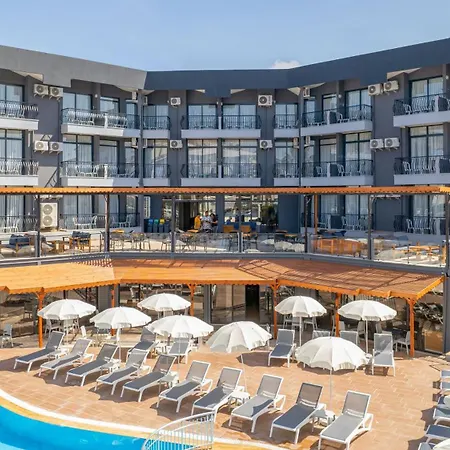 Clover Magic Park Hotel